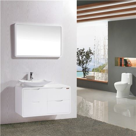 Hvit glanset PVC baderomsskap